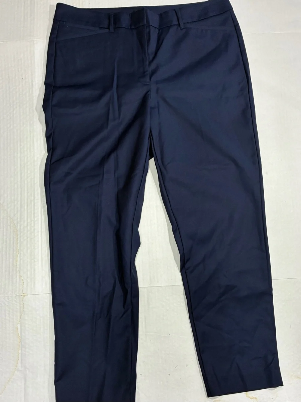 WHITE HOUSE BLACK MARKET THE SLIM ANKLE PANT NEW WITH TAG